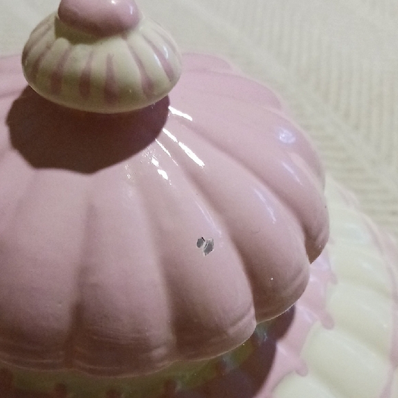 Elegant Pink and White Ceramic Teapot - Picture 6 of 13